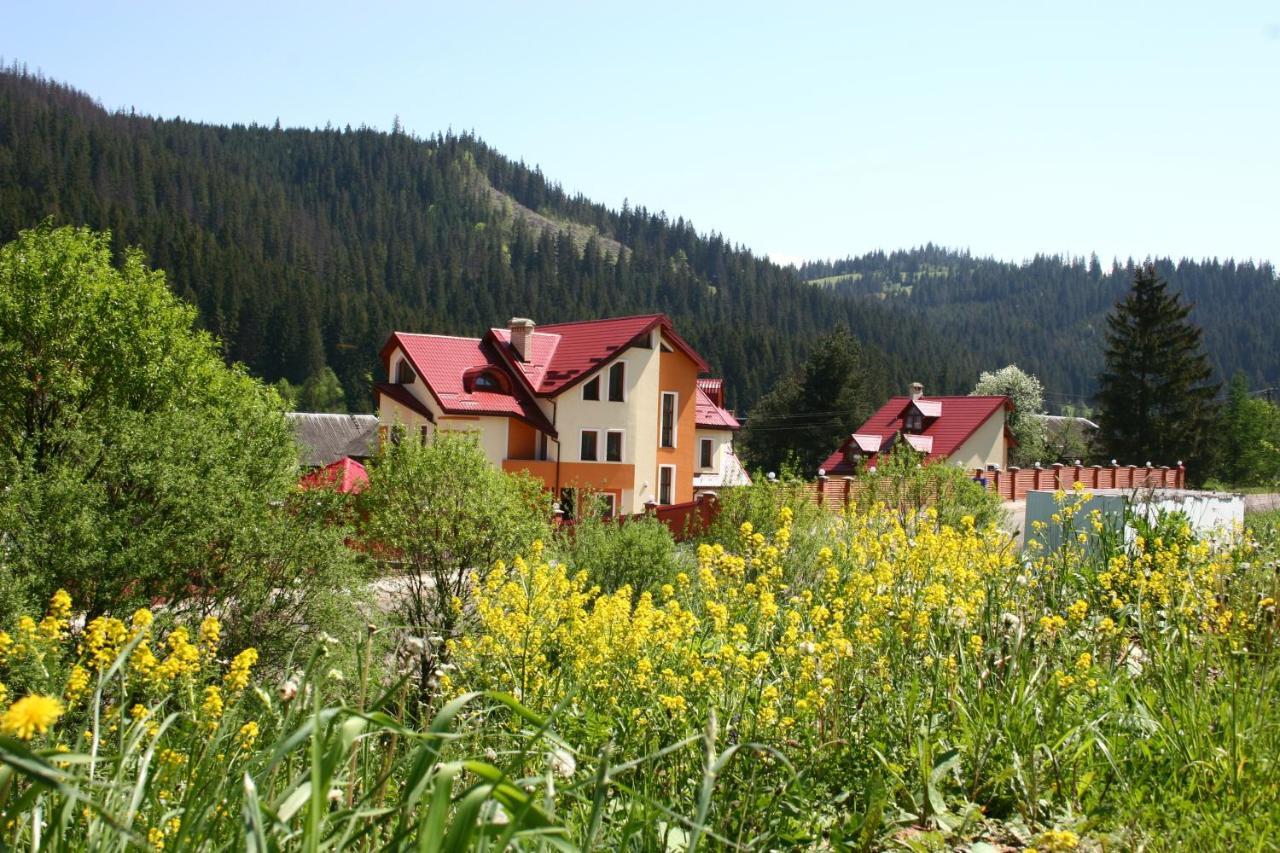 Liliana Hotel Slavske Exterior photo