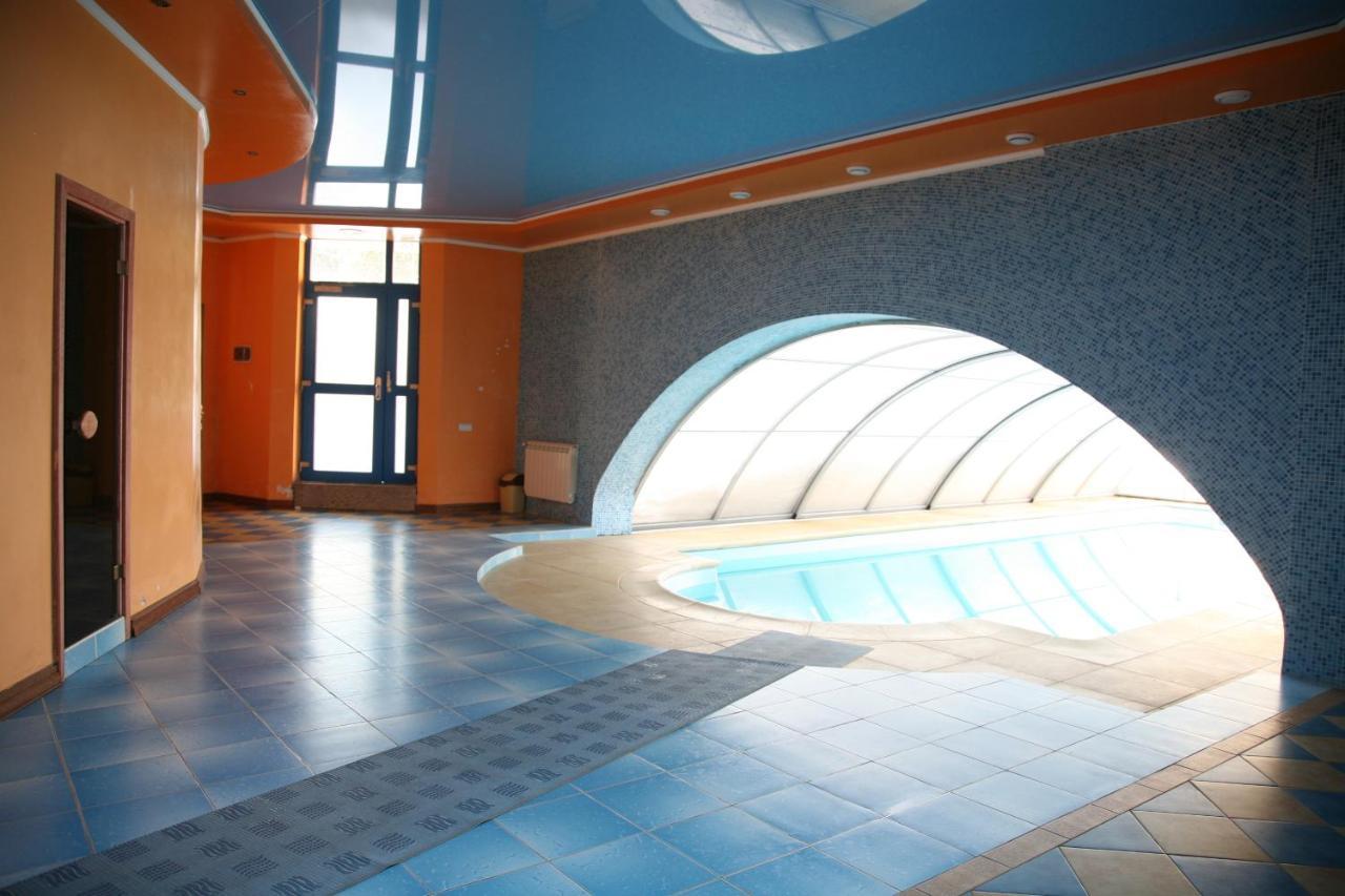 Liliana Hotel Slavske Exterior photo