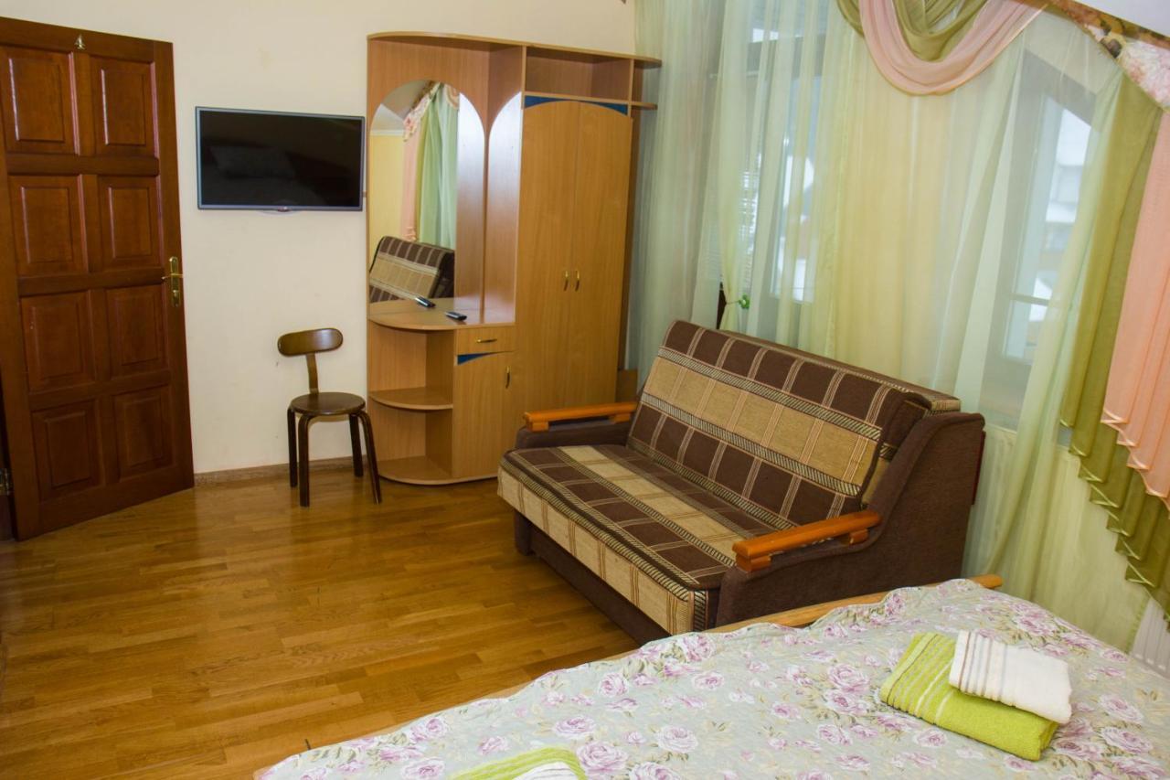 Liliana Hotel Slavske Exterior photo