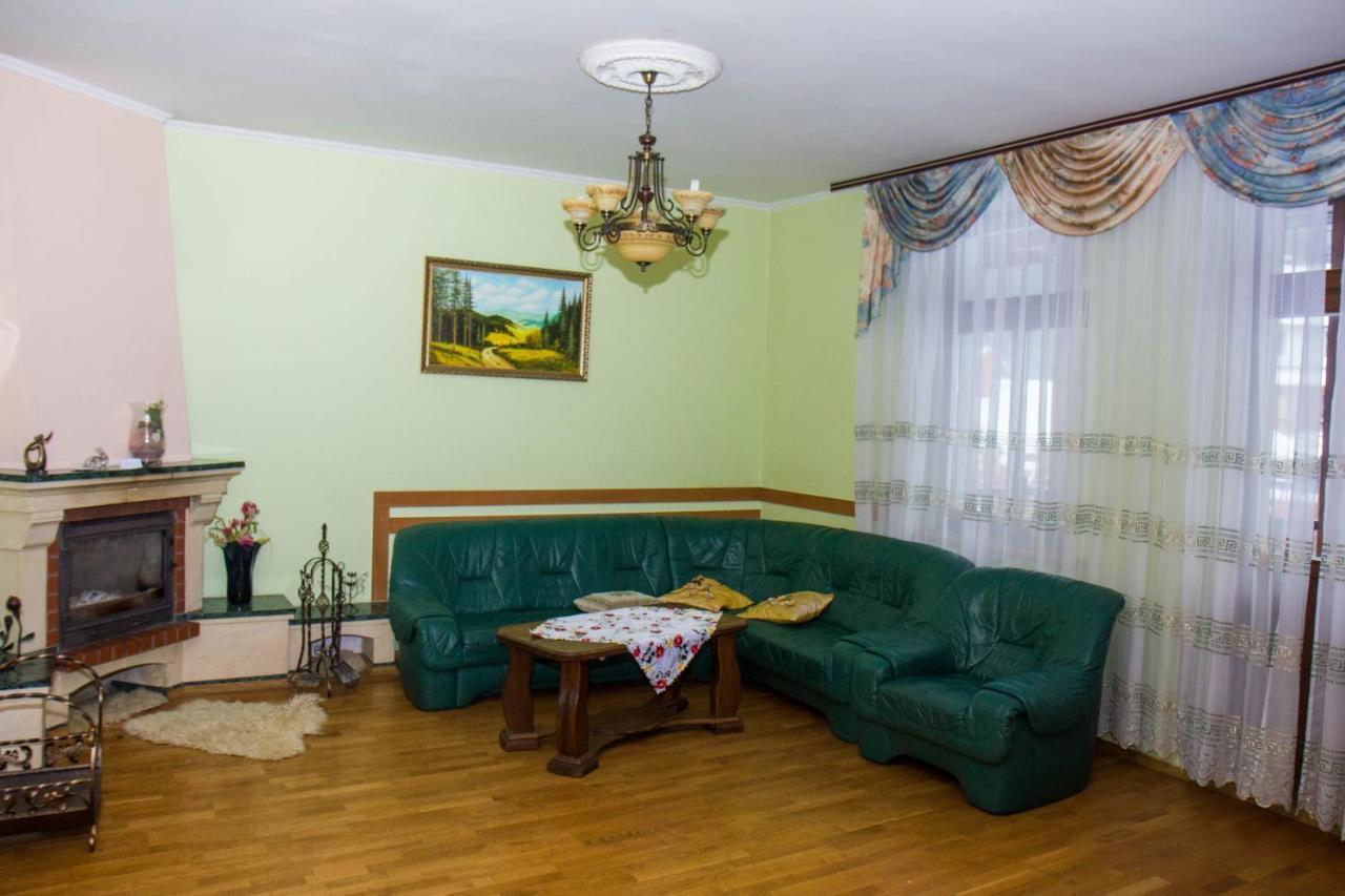 Liliana Hotel Slavske Exterior photo