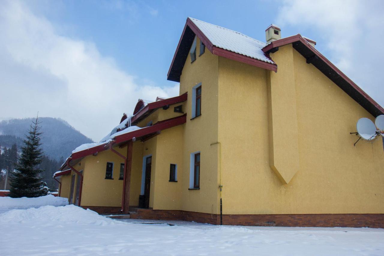 Liliana Hotel Slavske Exterior photo