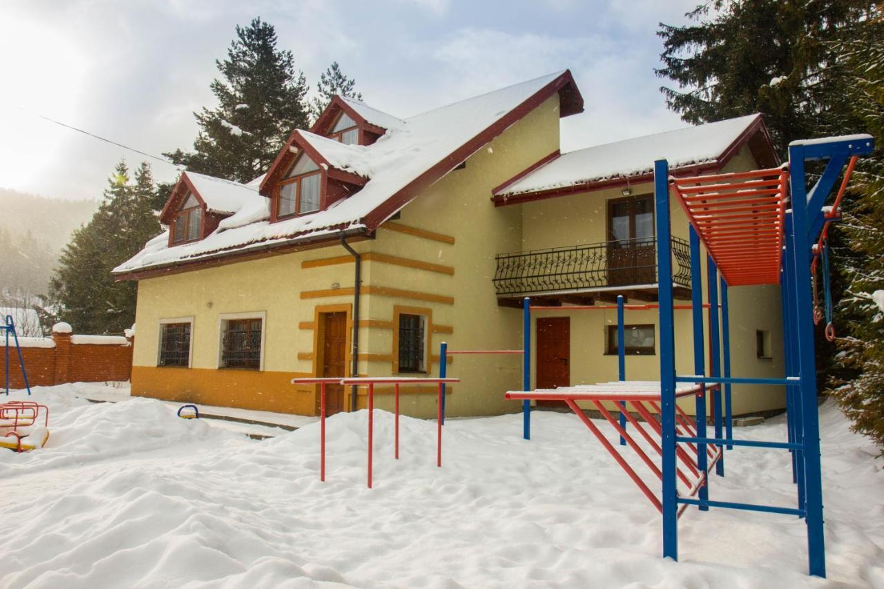 Liliana Hotel Slavske Exterior photo