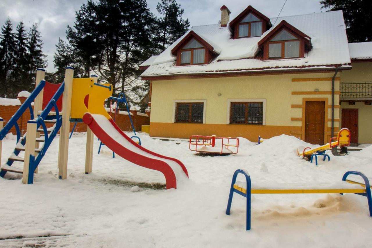 Liliana Hotel Slavske Exterior photo